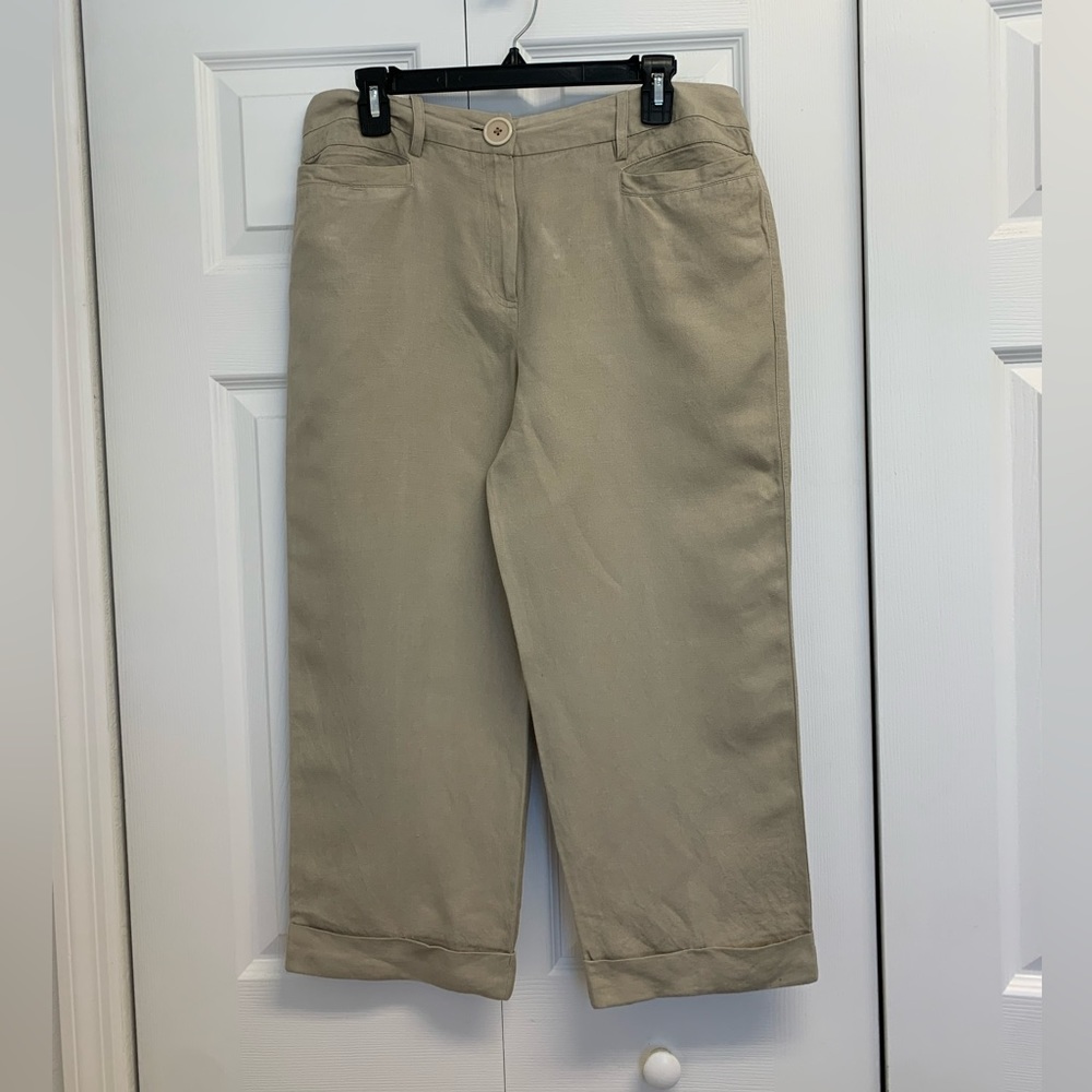 Larry Levine beige capris
